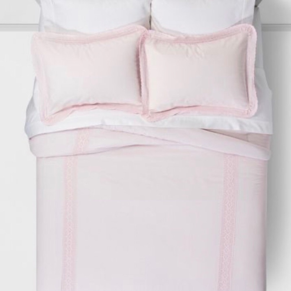 Simply Shaggy Chic Crochet Trim Twin Comforter Set